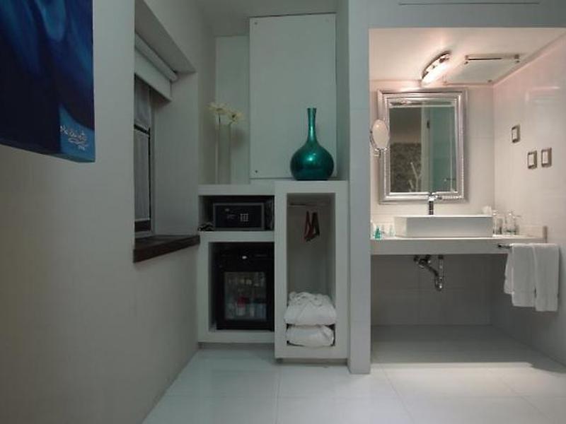 ABA4B43DE74D82A1EAC09365234D40B6