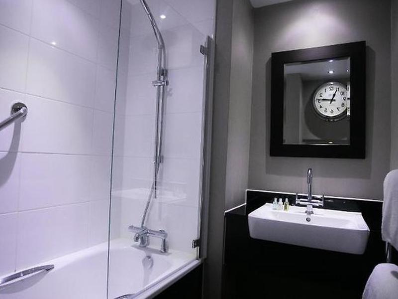 C66678198276CBB80BEE6919DE4DF52F