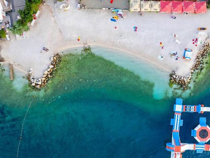 C152CC9F94E5F639FF424C31D38B2677