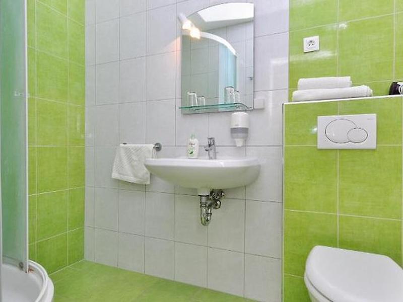 944942BE844BCA1972C93EED3EDA438D