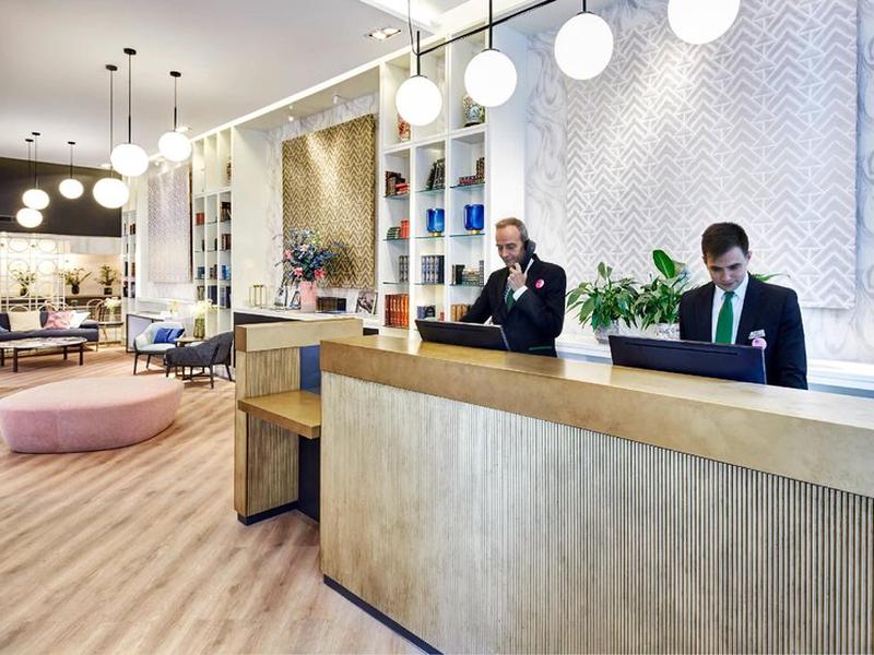 43C3751A573FF33AE3B4B83BACC60082