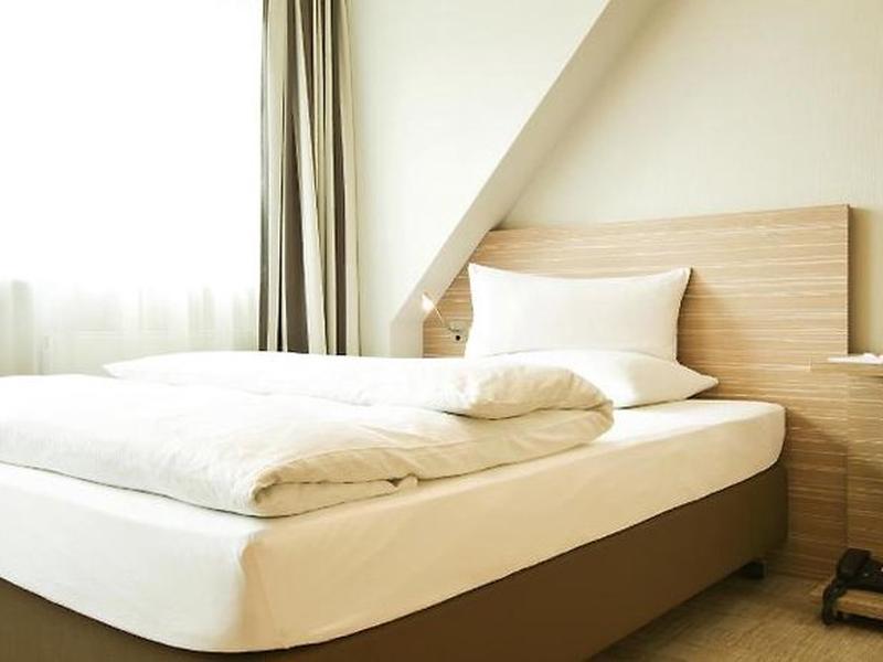 AA1A1087DD0607AF406E188DB3E12FBE