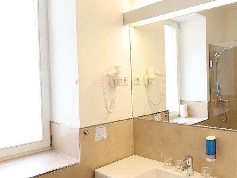 E181EBA6A288EAA611F70323AD8A0858