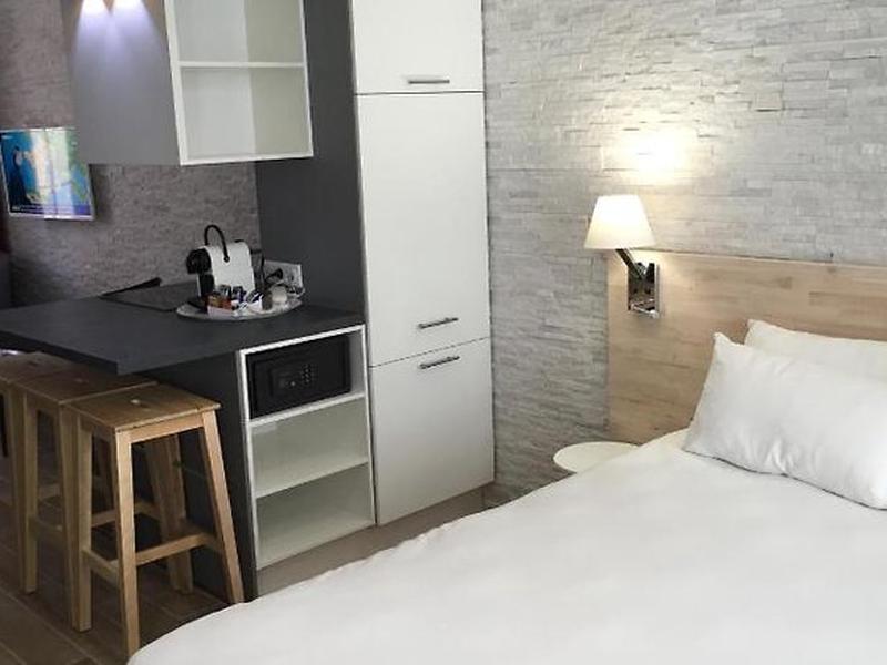 1EB012B9C2C07C4139AEF713AE0DC6B4