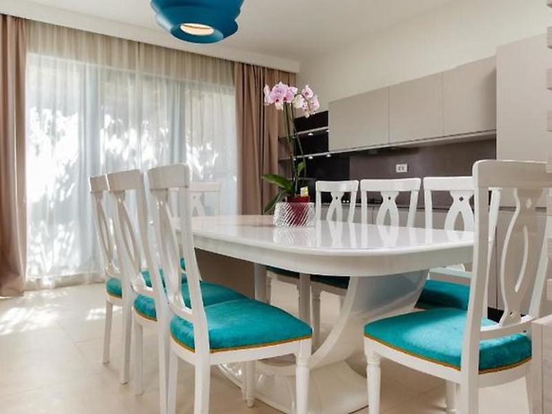 10B5F1FE0E1B5F5D6B35DBF3C49D3861