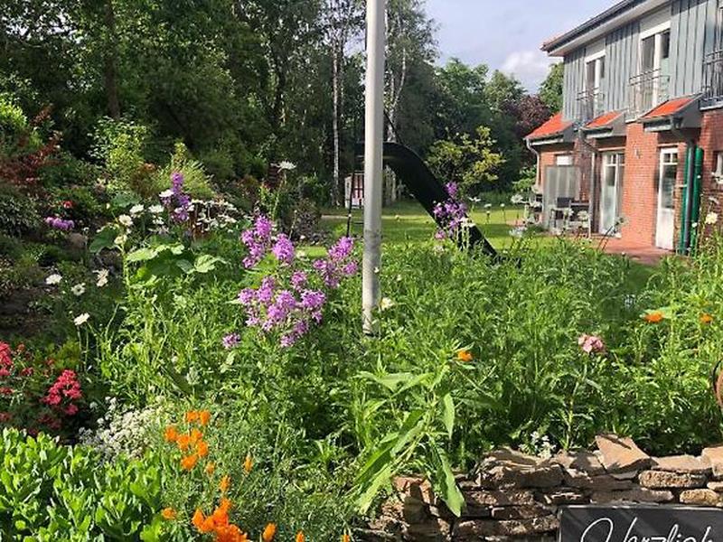 D19B4B0939B43263329BC16A8E8B725D