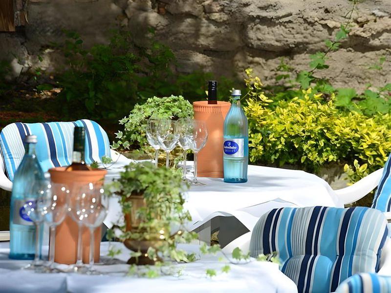 4D6A301074704B1592DE27C92961B37E