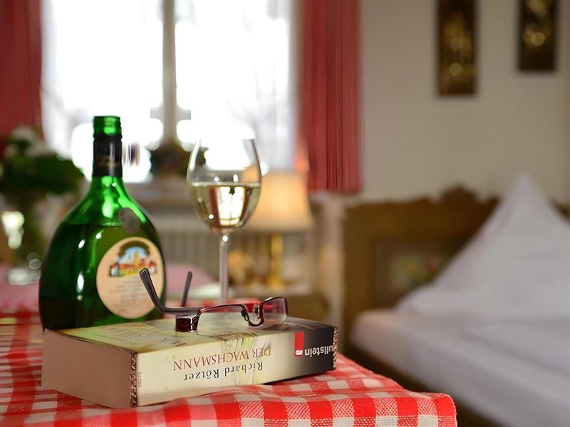 6E77BE12F9AAC74CC8AF4B36510B165F