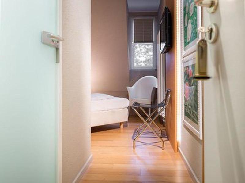 5974A5805BF0DC9FDCEA475596FE5F05