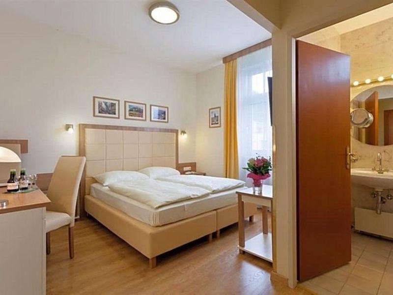 3D962FD6662AA3C8E1BA4E91FBEEC036