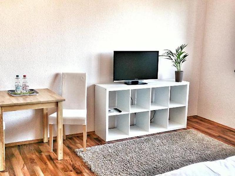 EECDC080D354DB4E108BD8E766B92CA9