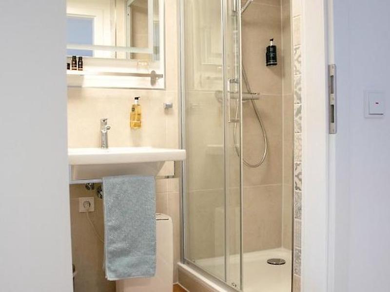 32FF961584D27FD3EF93F5780A92D20E