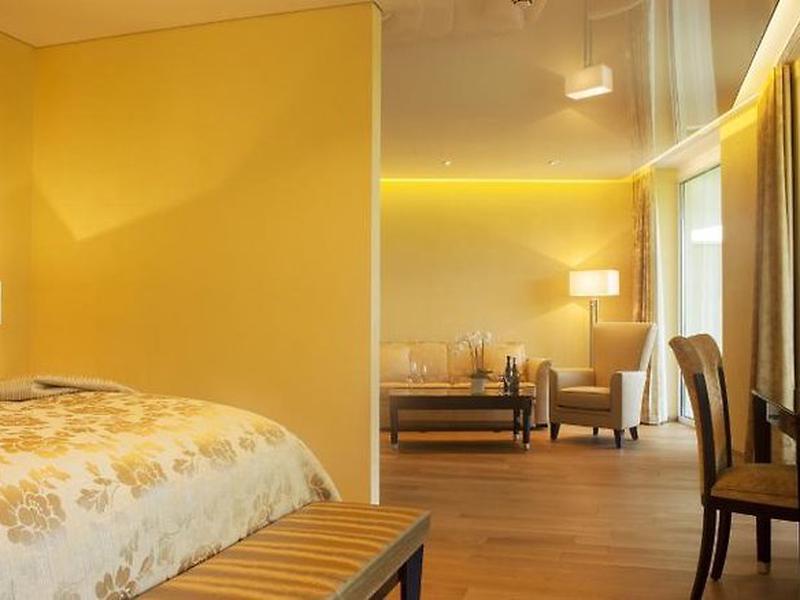 81C07A719620645EF85D06A7F243D850