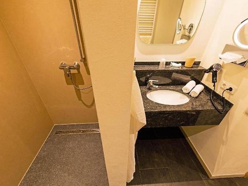 3CA9E1EB9F2F664523D030A2C375264A