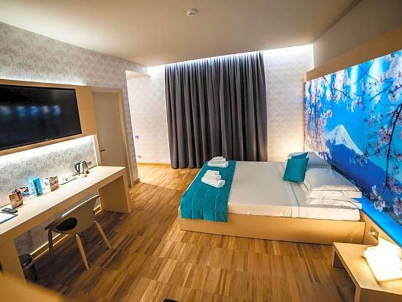 050EA51EF2DEBA3C4B01C2D82EE0B2E1