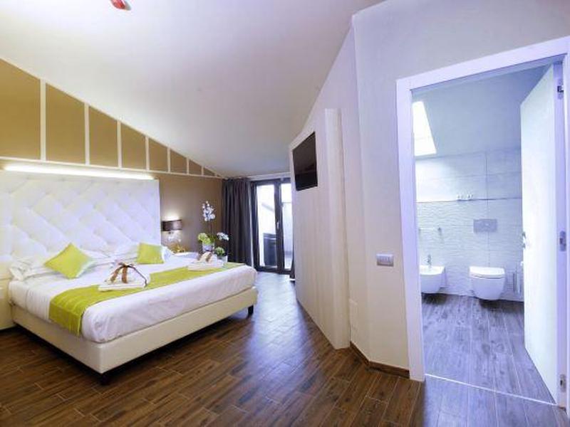 2198FEE466E477E653D39B656AF95F21