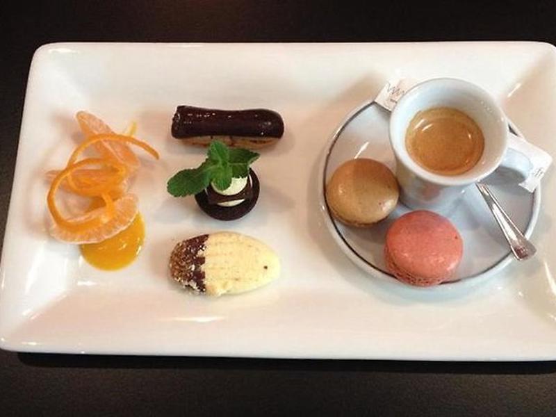 B74F22748041B6B09B9E96CE18450079