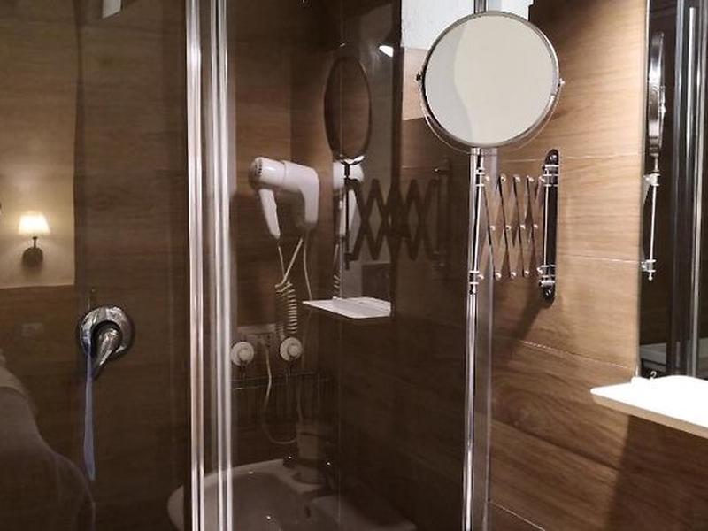 46D3184BB83E56DB091D7218F50E75A5