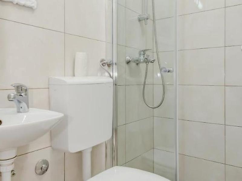 496B418FCC205B4B01184F39D058A673