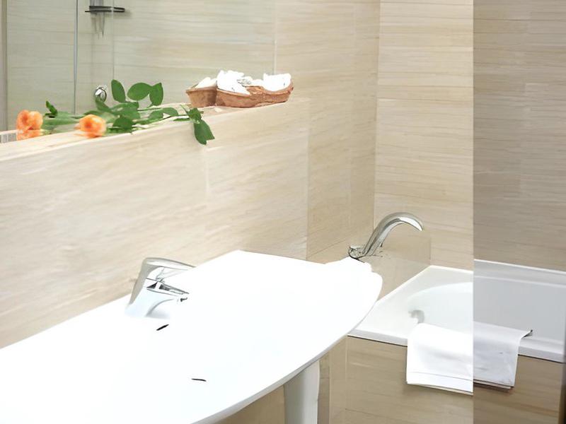 298FE984880B4F154A7CBDBE50306D21