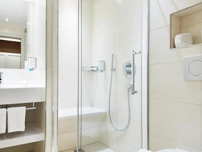 60B676DFDCDBEE22B551179455192FBE