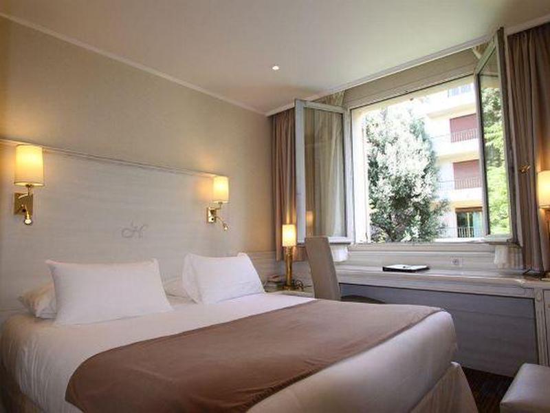 ACA470125F9F69093D2639D666B42045