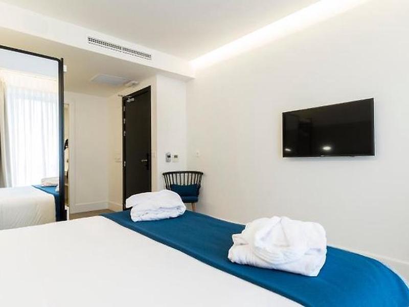 FDE76FAD15DC07996242DB390FB22AA1