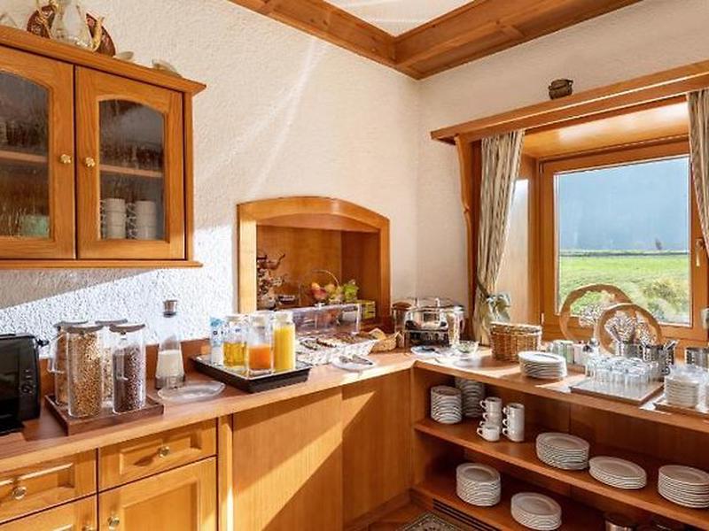 A71388E99F34942B6FADA5DFD0201E95