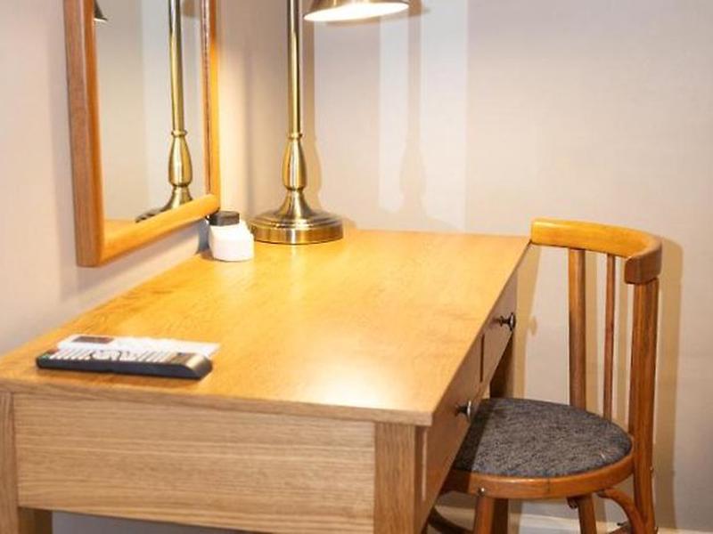 483E33D841D64F9E56B79A6F2E09408C