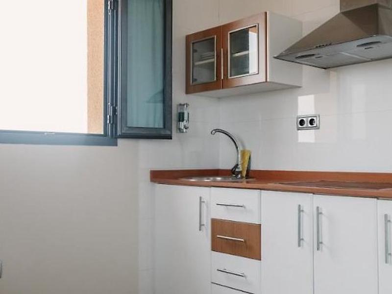 DB1700B75BEACC25B52EC22ECFA8700F