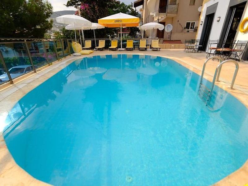 F7BAF181B1231F9D4DFB3EB5E395C652