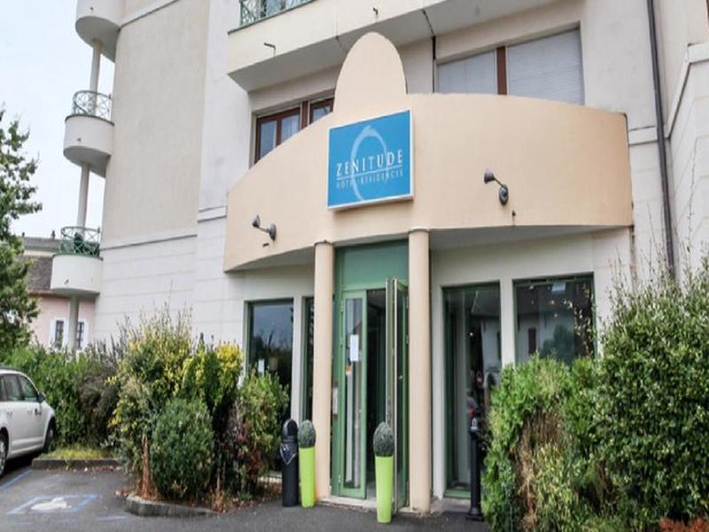 6886998258F871FAD6A2759E7CBCC1C6