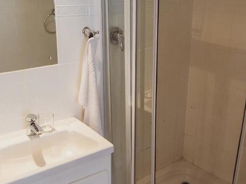 EE9CFC9A3BA5D13A2F3EB8E1189A34B8