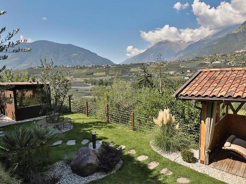 6F5B69F1FAD9F548D8455C85C4860A6E