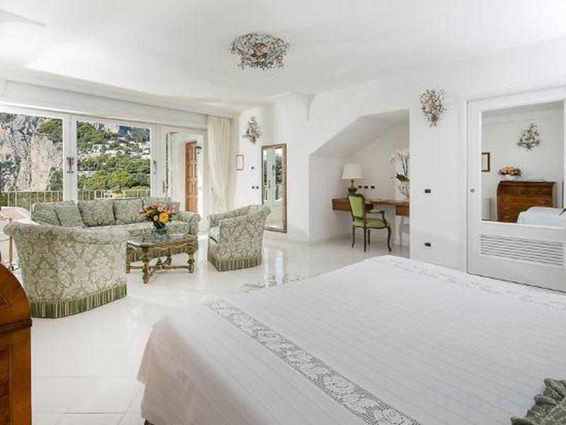 9897BBB69DA4A787B02BD8D3D0449865