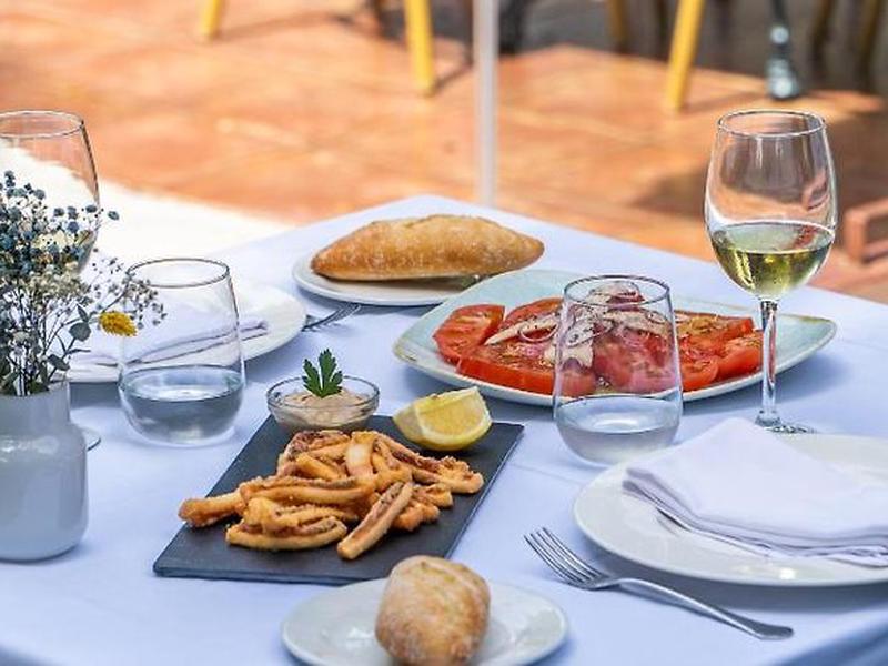 61AA4C2C4B47357C3B6CB15A9DEB7CD0