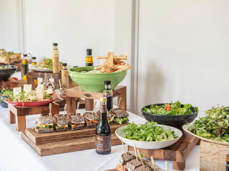 D8B354465297A4BAA1CB9B2260A9F45C