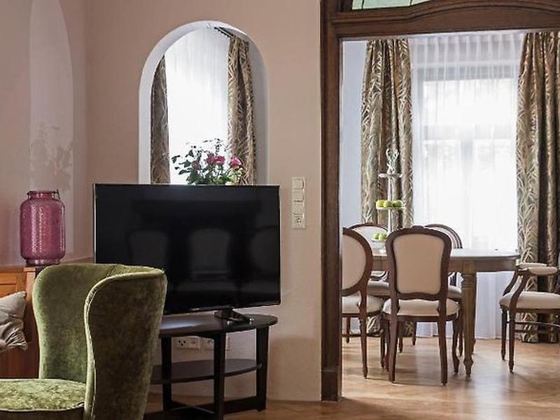 E041DB738FAD72D31F5F5811DF107991