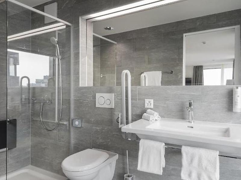 80B7C0484196F268259837A37ADF7334