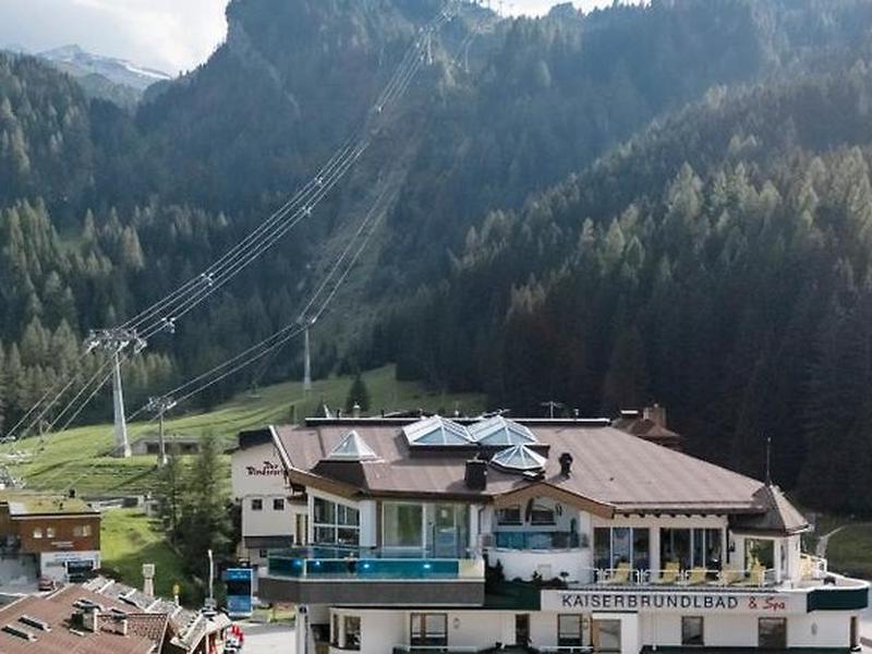 70D9B216F11EB1D801EEBFFF6B4CC46E