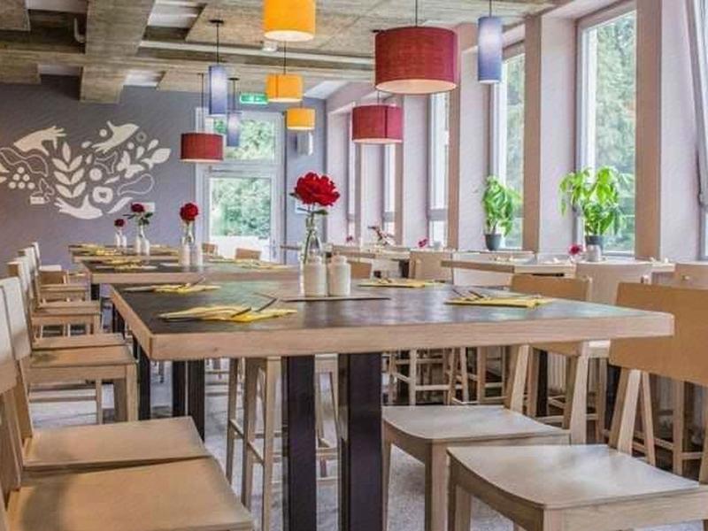 375433583050FC57BA7700C18E40DD09