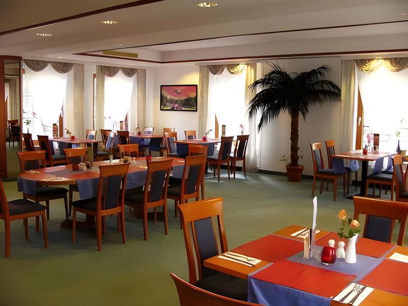 4D7FC15A627D2F68EEEC5A0F90D6F6BF