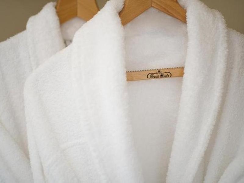 EAC8250DB53DC5BEA2F458C443CFFE13