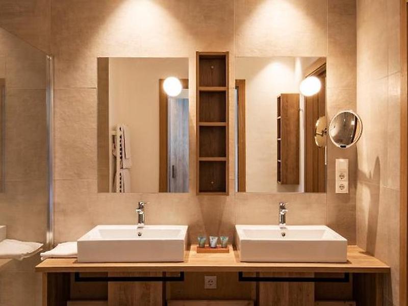 60F32E532BDFFB96B568F136822BDA46