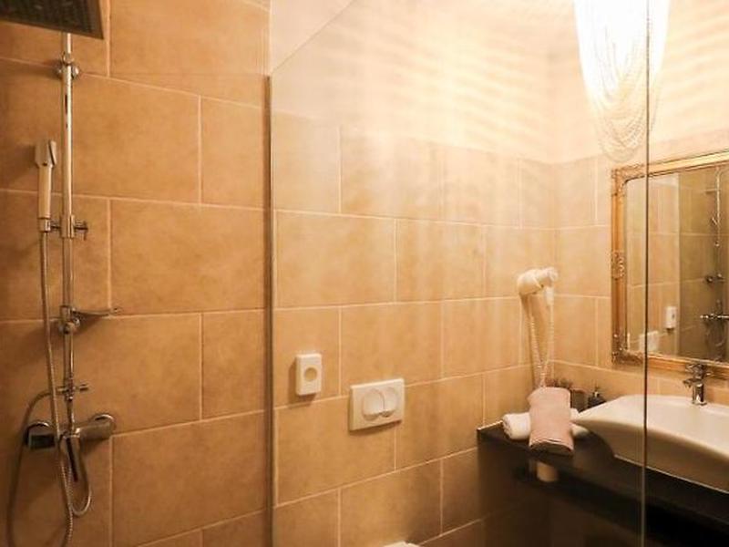 10A8F535CE63713DCAEA29E33D385E8E