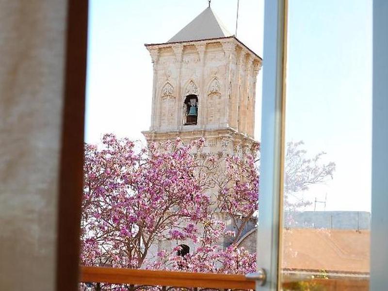 2F19AE75C02794449D63EB643B2A1DF9