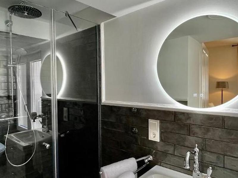 995B85E482E15608AC195B86679DDDBB