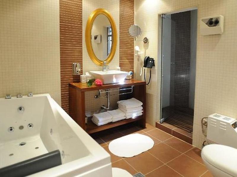 D2FB08EDB08F1E89B6326153A1BE5A15