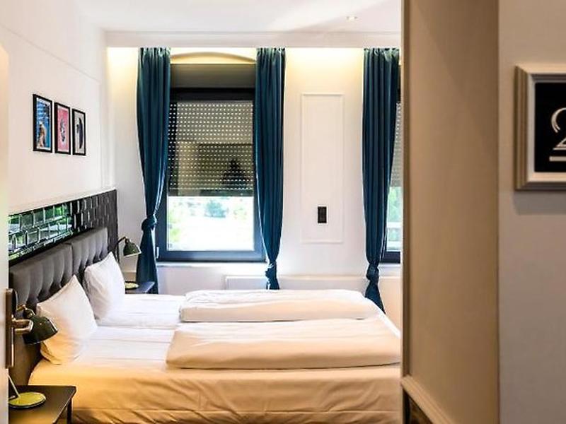 ECC260277AE90EF7FDC2C2EB9022CEF2