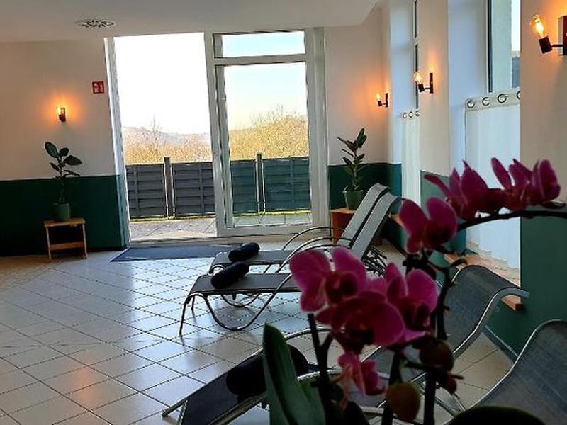 A48AB801214E332F0FD00284E1E96972